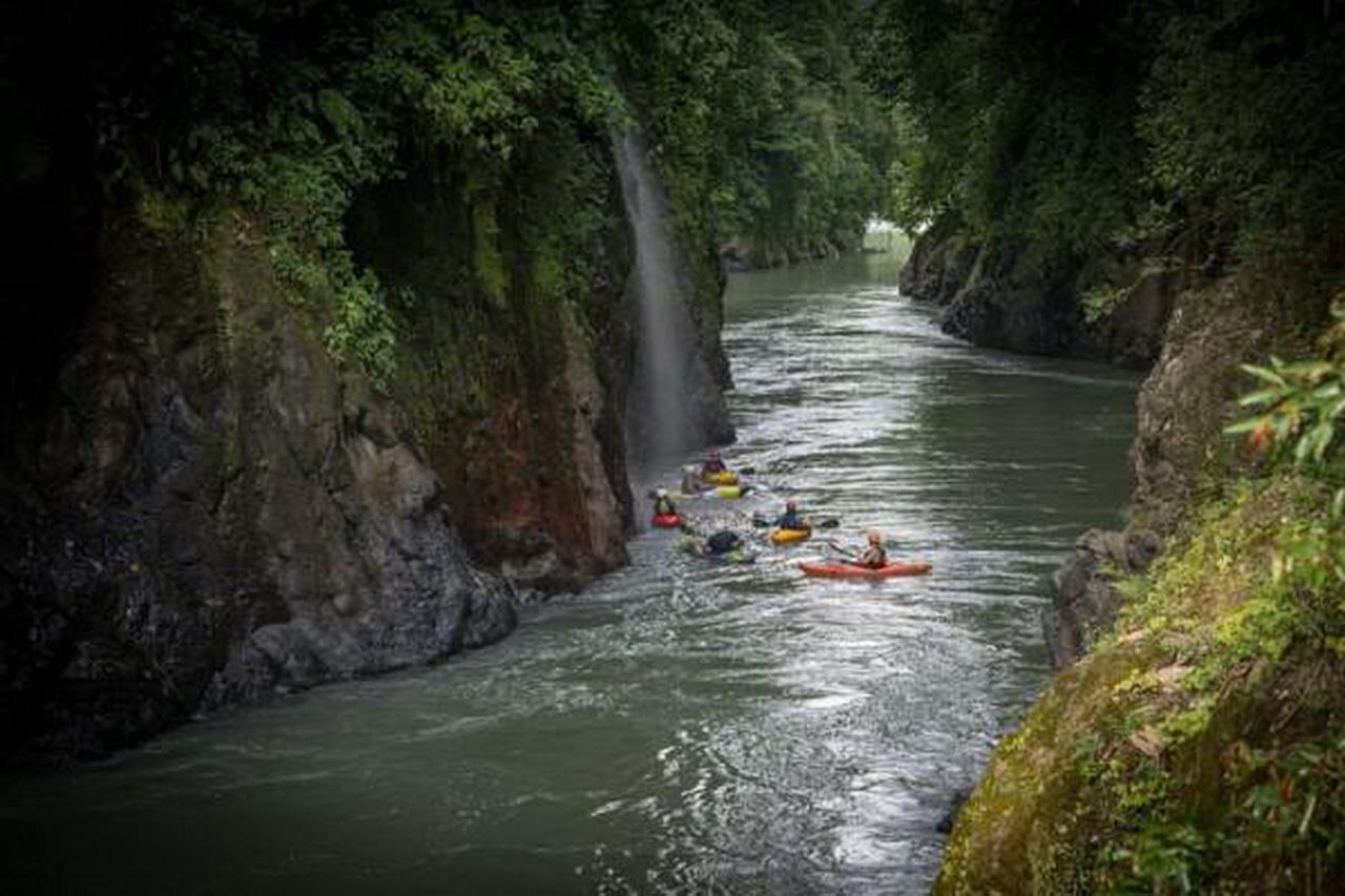 Pacuare River Lodge Bajo Tigre Dış mekan fotoğraf